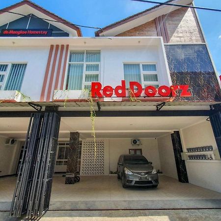 Reddoorz Syariah Near Solo Paragon Mall 2 Bonorejo Экстерьер фото