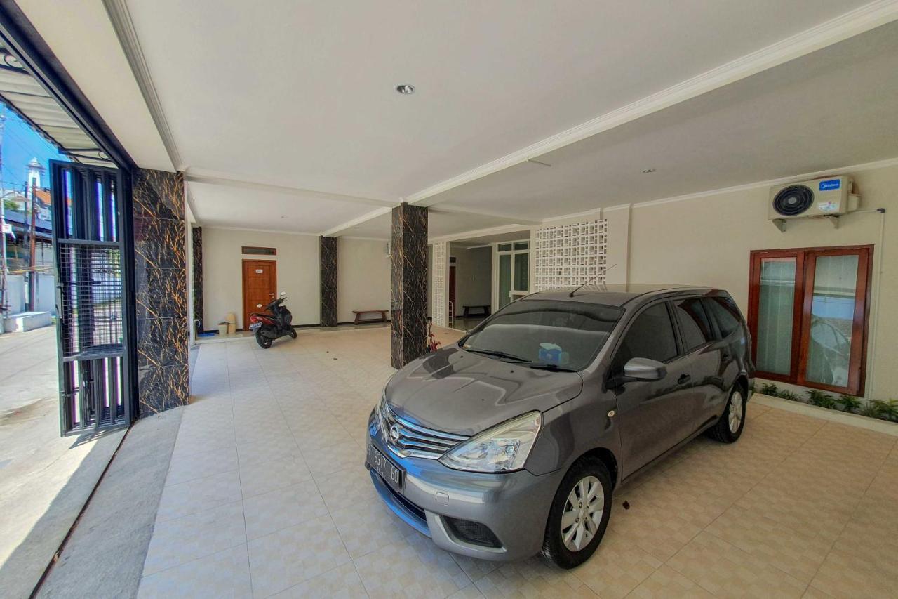 Reddoorz Syariah Near Solo Paragon Mall 2 Bonorejo Экстерьер фото